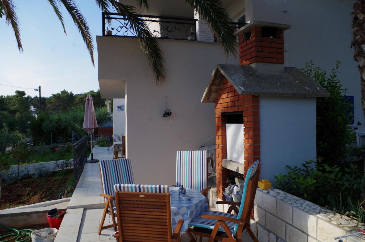Apartments By The Sea Slatine, Ciovo - 14158 エクステリア 写真