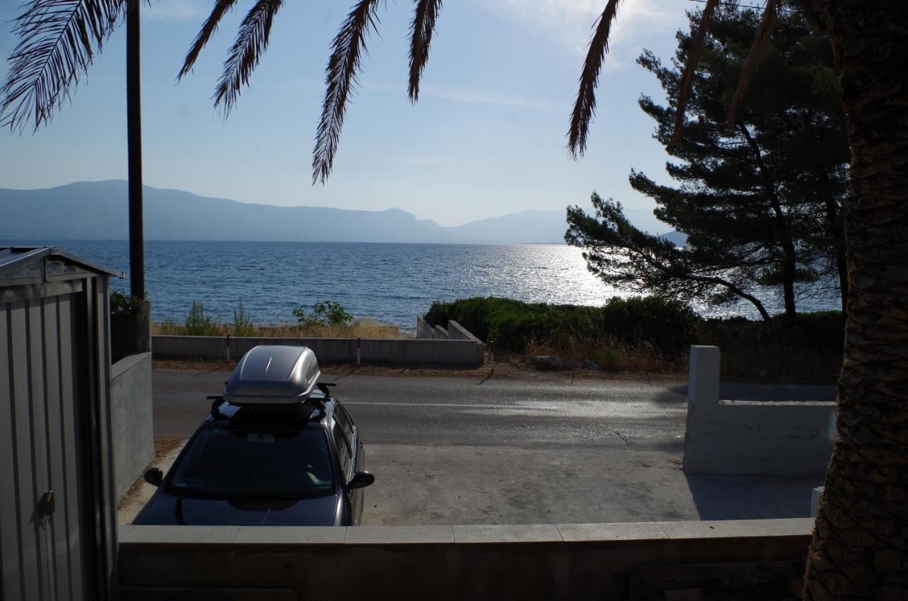 Apartments By The Sea Slatine, Ciovo - 14158 エクステリア 写真